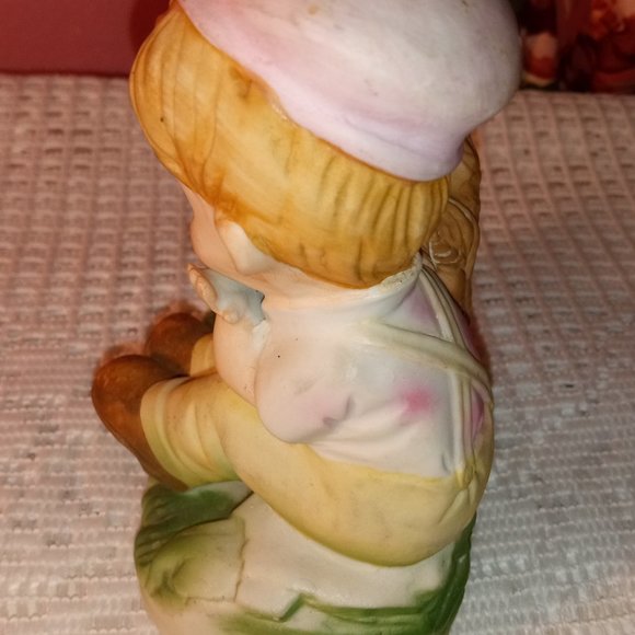 VINTAGE COLLECTIBLE COLORFUL FIGURINE BOY AND GOOSE SITTING UNDER A APPLE TREE - Picture 7 of 9